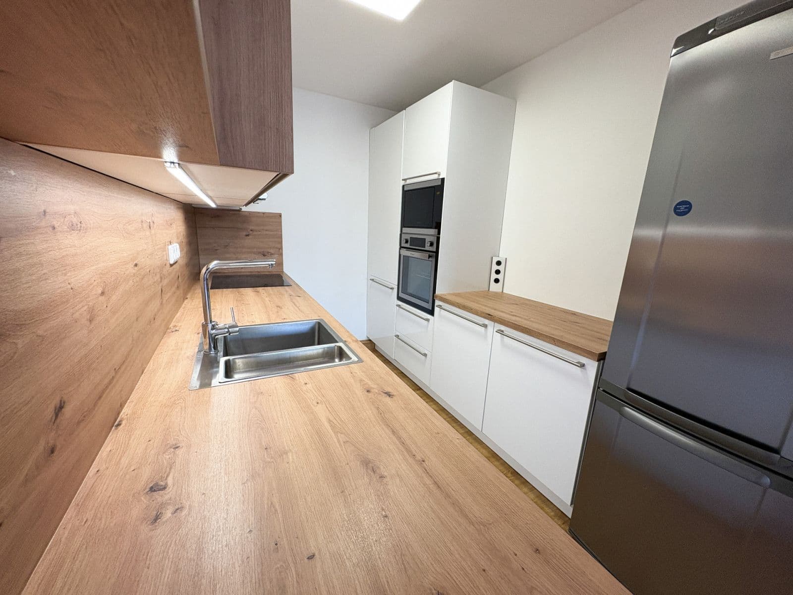 Predaj bytu 3-izbový 93 m², U Kněžské louky, Praha, Praha Predaj bytu 3-izbový 93 m², U Kněžské louky, Praha, Praha