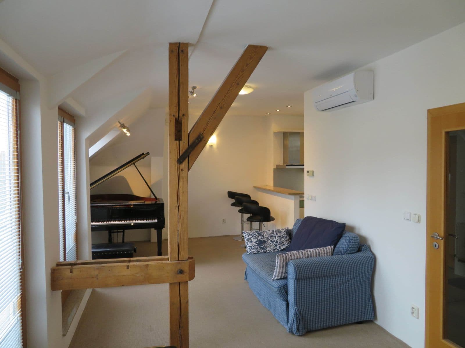 Prenájom bytu 1-izbový 45 m², Žateckých, Praha, Praha Prenájom bytu 1-izbový 45 m², Žateckých, Praha, Praha