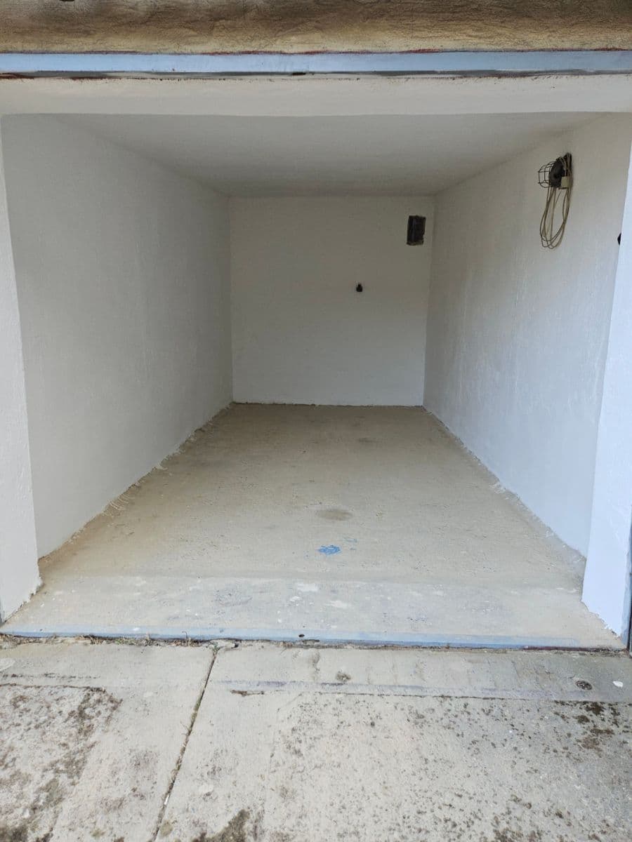 Predaj garáže 18 m², Plzeň, Plzeňský kraj Predaj garáže 18 m², Plzeň, Plzeňský kraj