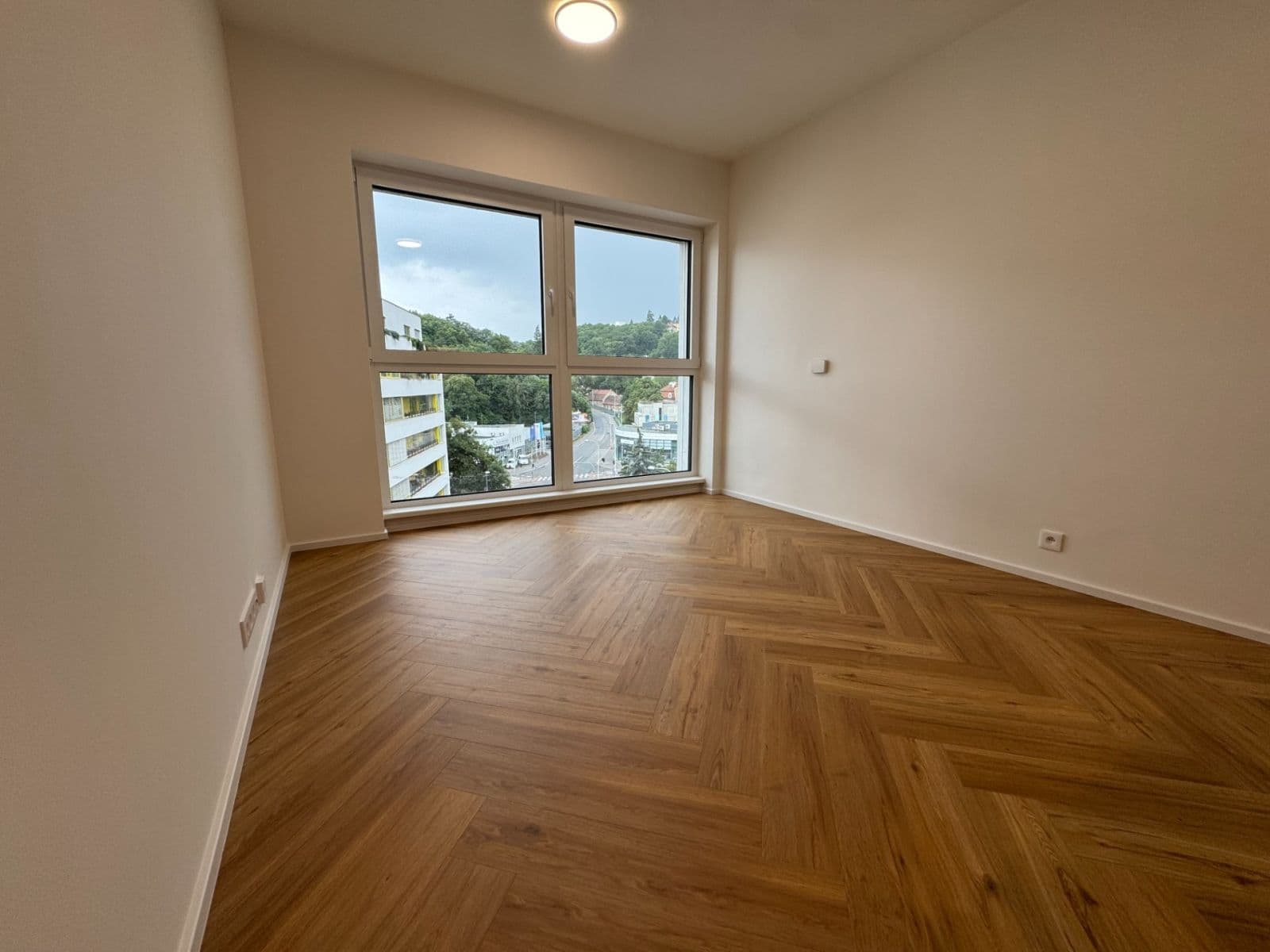 Prenájom bytu 1-izbový 23 m², Plzeňská, Praha, Praha Prenájom bytu 1-izbový 23 m², Plzeňská, Praha, Praha