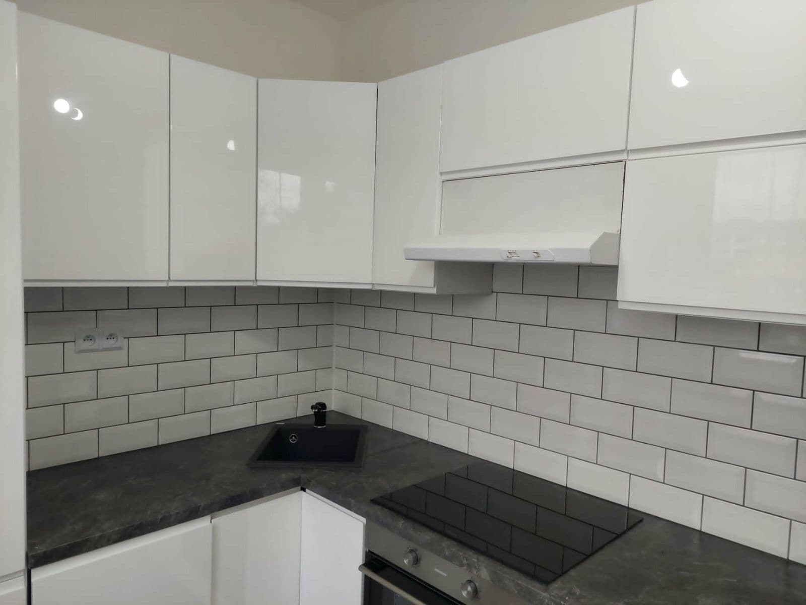 Prenájom bytu 2-izbový 53 m², Káranská, Praha, Praha Prenájom bytu 2-izbový 53 m², Káranská, Praha, Praha