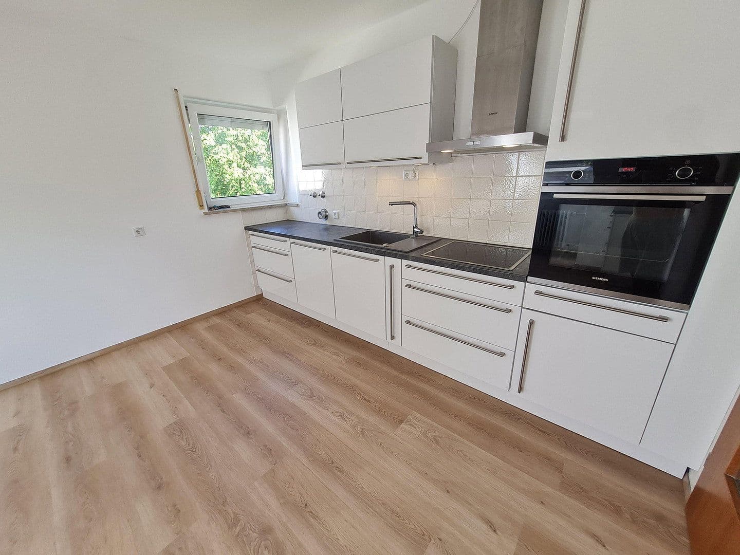 Prenájom bytu 2-izbový 64 m², Stadtbergen, Bavorsko Prenájom bytu 2-izbový 64 m², Stadtbergen, Bavorsko