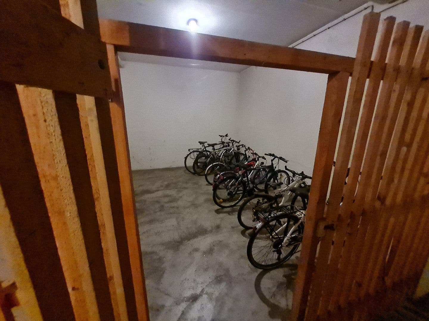 Prenájom bytu 2-izbový 64 m², Stadtbergen, Bavorsko Prenájom bytu 2-izbový 64 m², Stadtbergen, Bavorsko
