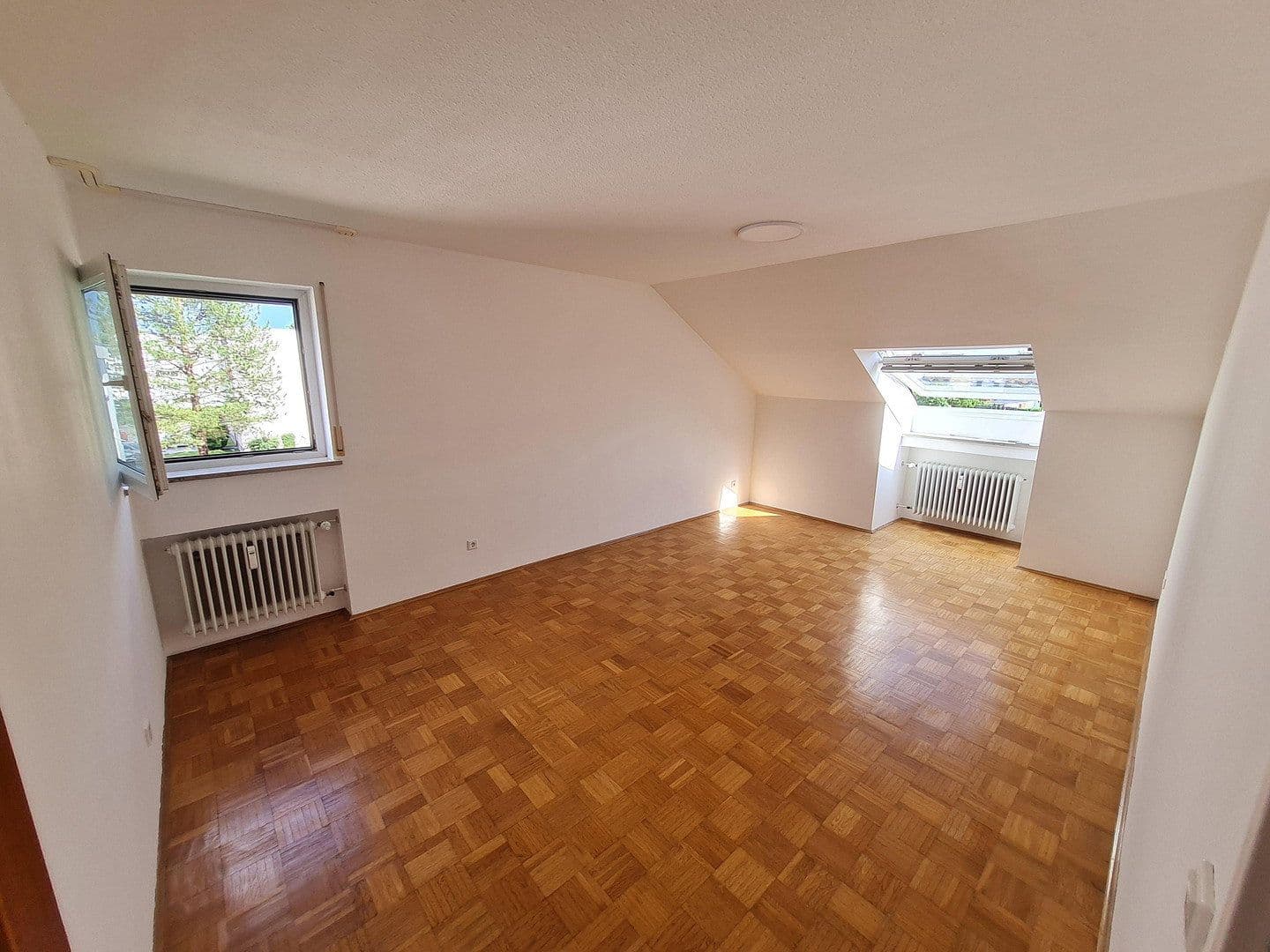 Prenájom bytu 2-izbový 64 m², Stadtbergen, Bavorsko Prenájom bytu 2-izbový 64 m², Stadtbergen, Bavorsko