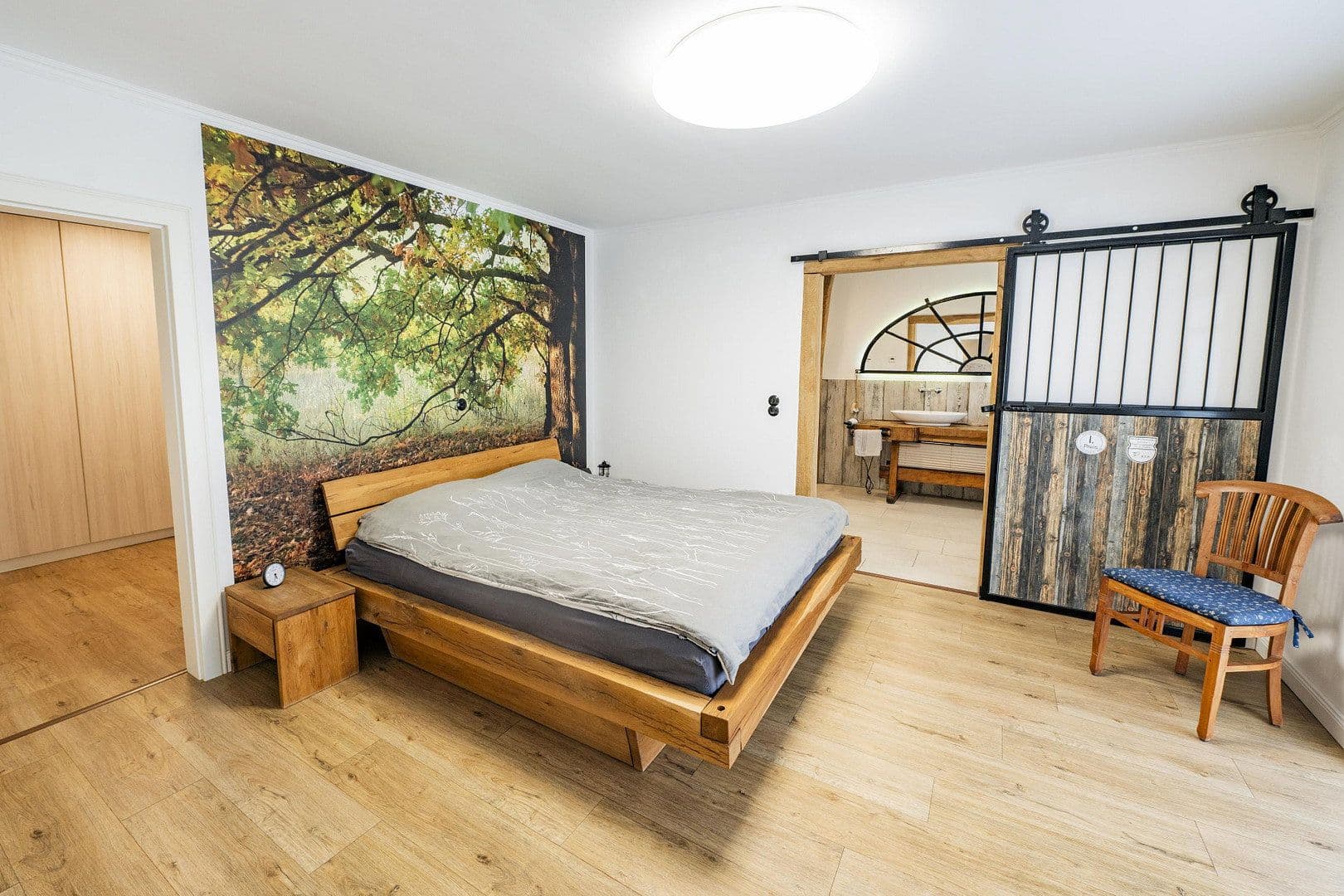 Predaj domu 155 m², pozemok 3.400 m², Edewecht, Dolné Sasko Predaj domu 155 m², pozemok 3.400 m², Edewecht, Dolné Sasko