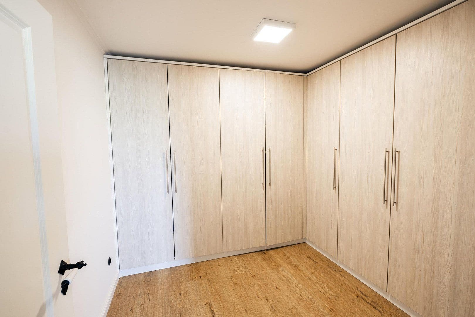 Predaj domu 155 m², pozemok 3.400 m², Edewecht, Dolné Sasko Predaj domu 155 m², pozemok 3.400 m², Edewecht, Dolné Sasko