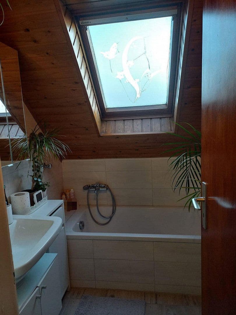 Predaj domu 130 m², pozemok 574 m², Waldstr. 7, Heidenrod, Hesensko Predaj domu 130 m², pozemok 574 m², Waldstr. 7, Heidenrod, Hesensko