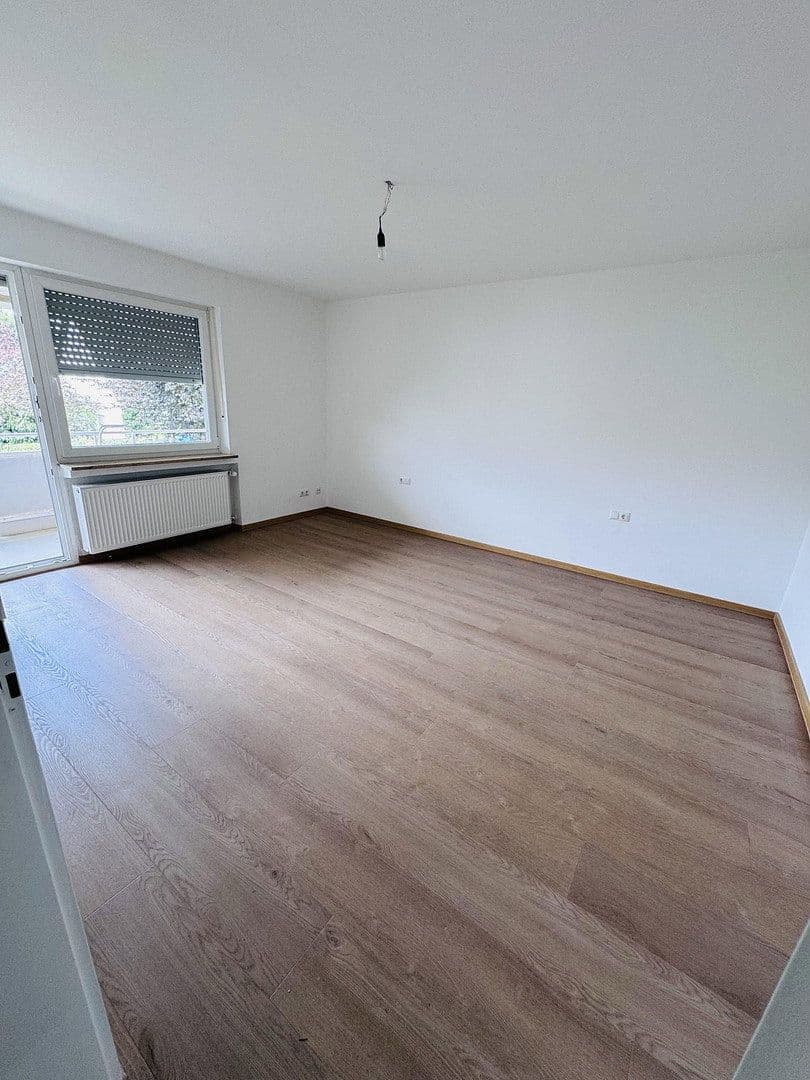 Prenájom domu 115 m², pozemok 500 m², Germering, Bavorsko Prenájom domu 115 m², pozemok 500 m², Germering, Bavorsko