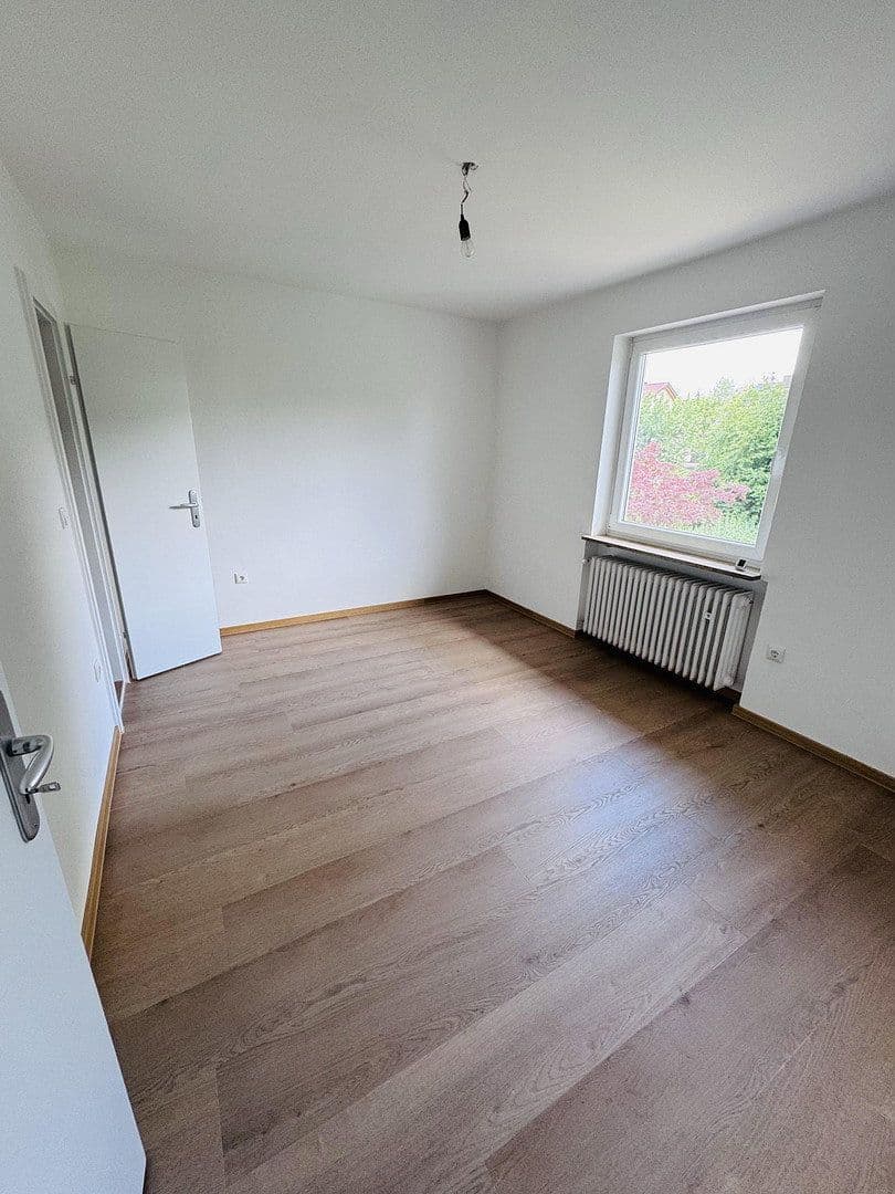Prenájom domu 115 m², pozemok 500 m², Germering, Bavorsko Prenájom domu 115 m², pozemok 500 m², Germering, Bavorsko