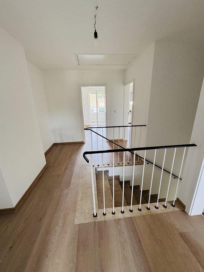 Prenájom domu 115 m², pozemok 500 m², Germering, Bavorsko Prenájom domu 115 m², pozemok 500 m², Germering, Bavorsko