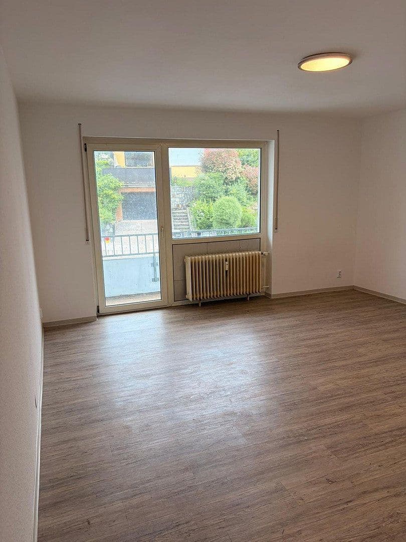 Prenájom bytu 1-izbový 31 m², Mainz, Porýnie-Falcko Prenájom bytu 1-izbový 31 m², Mainz, Porýnie-Falcko