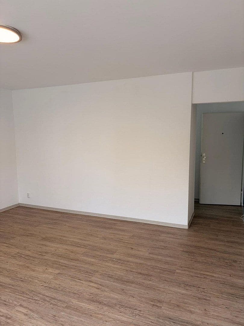 Prenájom bytu 1-izbový 31 m², Mainz, Porýnie-Falcko Prenájom bytu 1-izbový 31 m², Mainz, Porýnie-Falcko