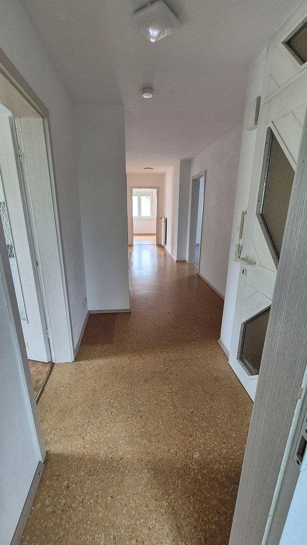 Prenájom bytu 3-izbový 113 m², Bad Säckingen, Bádensko-Wurttembersko Prenájom bytu 3-izbový 113 m², Bad Säckingen, Bádensko-Wurttembersko