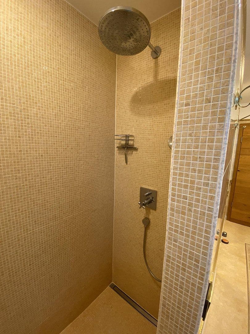 Predaj bytu 4-izbový 135 m², Hochstraße 30, Baden-Baden, Bádensko-Wurttembersko Predaj bytu 4-izbový 135 m², Hochstraße 30, Baden-Baden, Bádensko-Wurttembersko