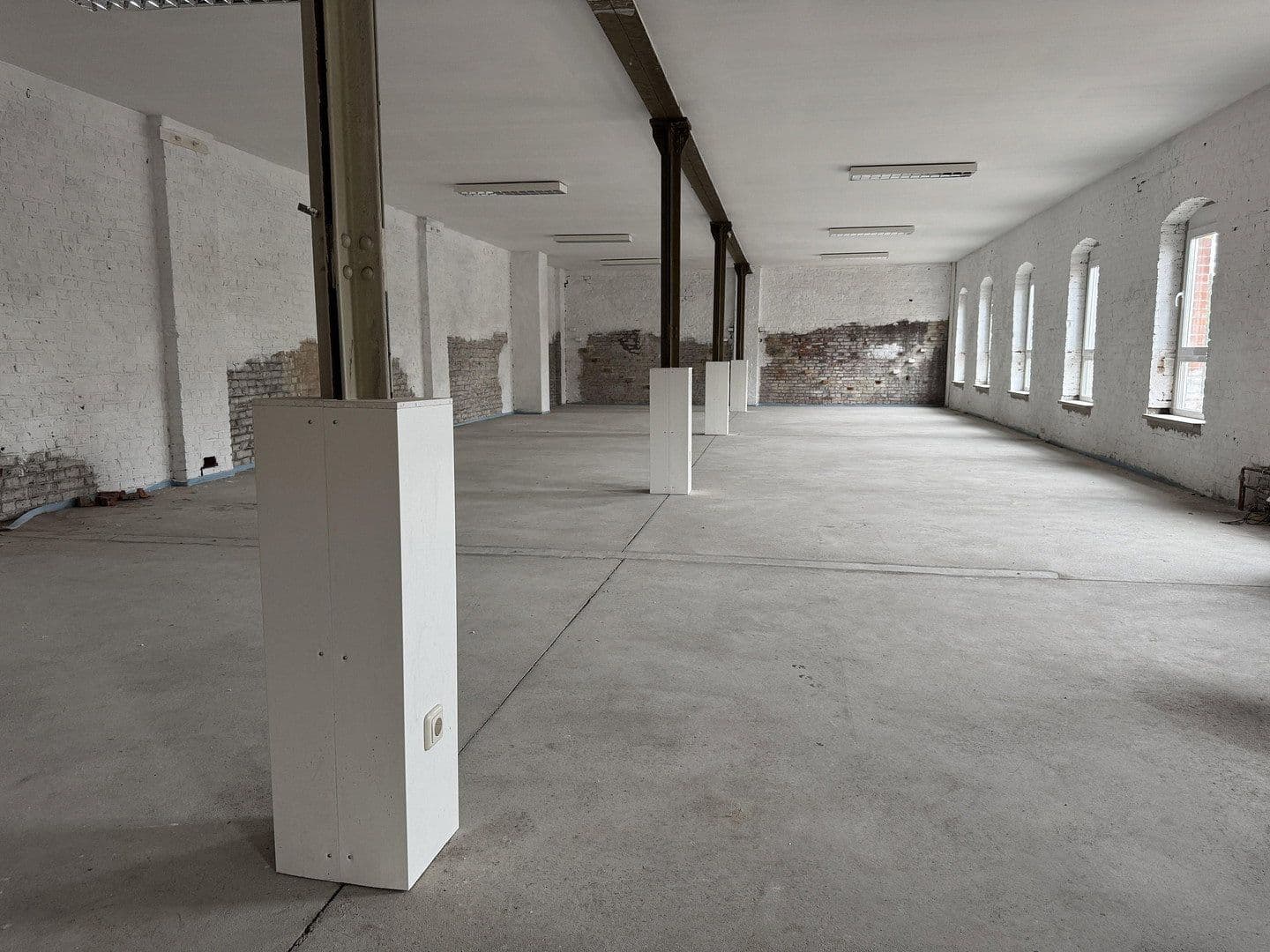Prenájom kancelárie 250 m², Palmstraße 17-19, Chemnitz, Sasko Prenájom kancelárie 250 m², Palmstraße 17-19, Chemnitz, Sasko