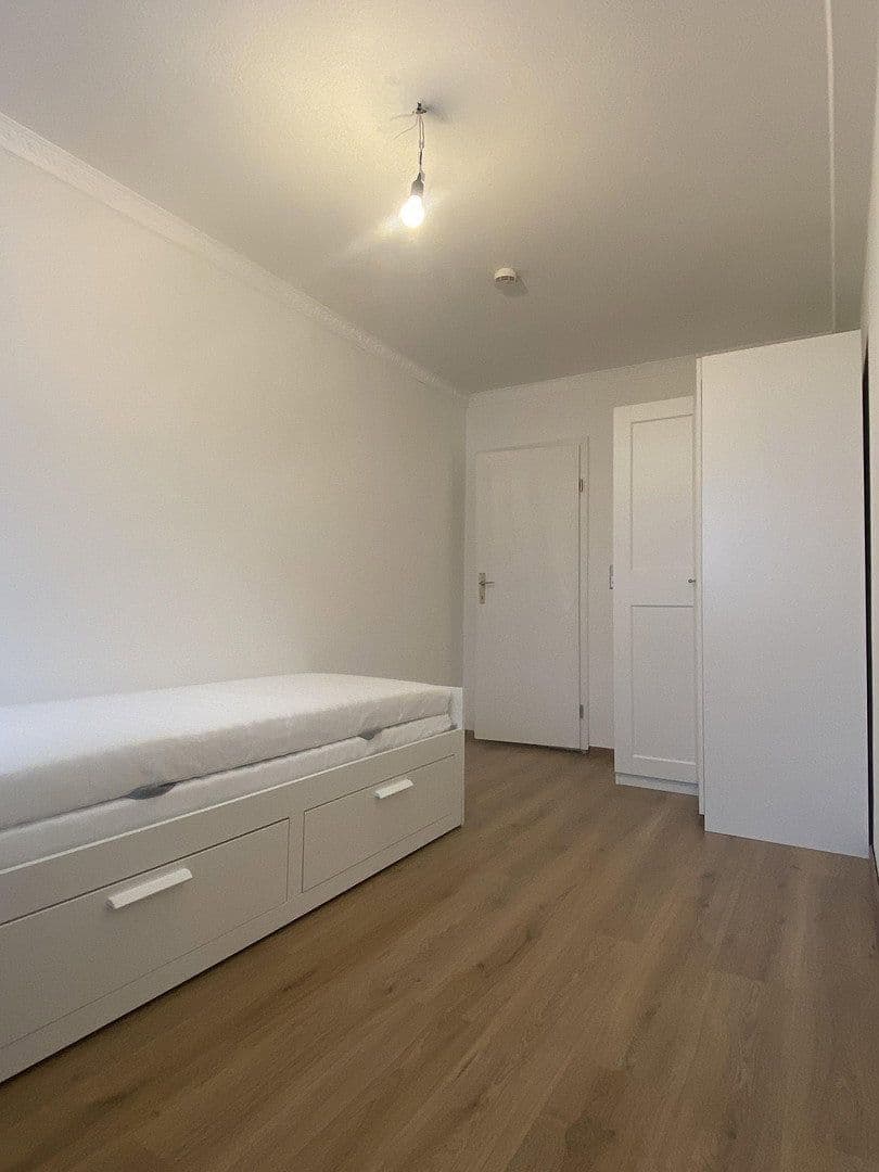 Prenájom bytu 6-izbový 12 m², Kaufbeuren, Bavorsko Prenájom bytu 6-izbový 12 m², Kaufbeuren, Bavorsko