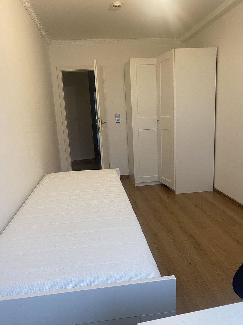 Prenájom bytu 6-izbový 12 m², Kaufbeuren, Bavorsko Prenájom bytu 6-izbový 12 m², Kaufbeuren, Bavorsko