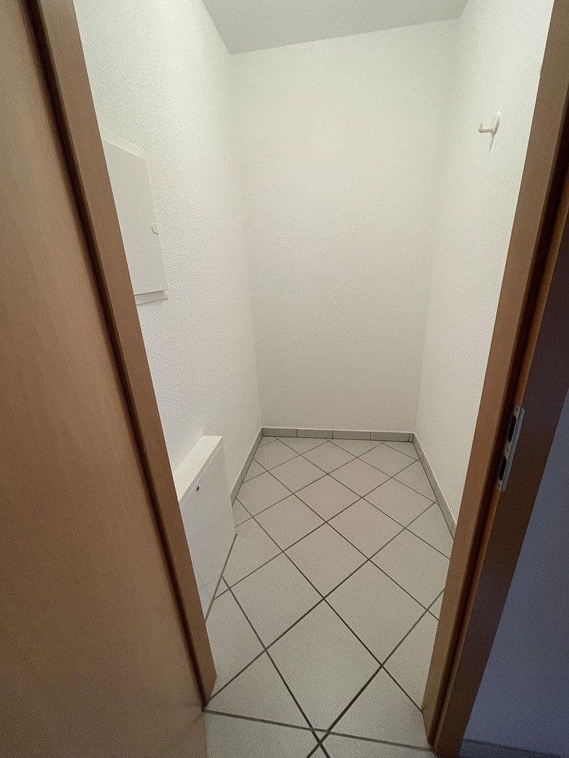 Prenájom bytu 3-izbový 76 m², Bensheim, Hesensko Prenájom bytu 3-izbový 76 m², Bensheim, Hesensko