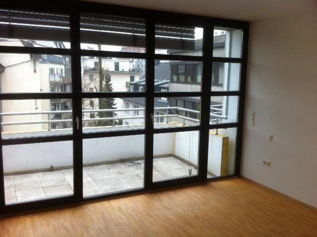 Prenájom bytu 2-izbový 77 m², Düsseldorf, Severné Porýnie - Westfálsko Prenájom bytu 2-izbový 77 m², Düsseldorf, Severné Porýnie - Westfálsko