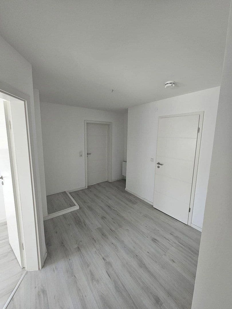 Prenájom bytu 4-izbový 89 m², Waldstraße 20, Hirschhorn, Hesensko Prenájom bytu 4-izbový 89 m², Waldstraße 20, Hirschhorn, Hesensko