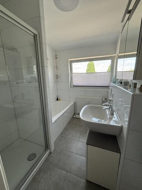 Prenájom bytu 3-izbový 79 m², Korschenbroich, Severné Porýnie - Westfálsko Prenájom bytu 3-izbový 79 m², Korschenbroich, Severné Porýnie - Westfálsko