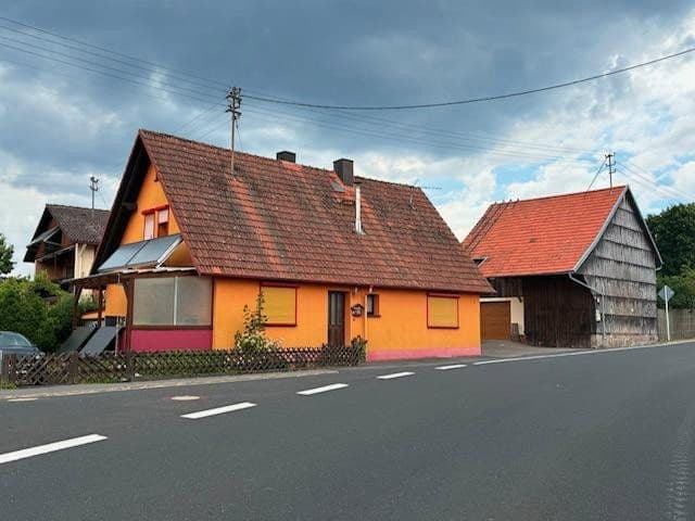 Predaj domu 275 m², pozemok 985 m², Schondra, Bavorsko Predaj domu 275 m², pozemok 985 m², Schondra, Bavorsko