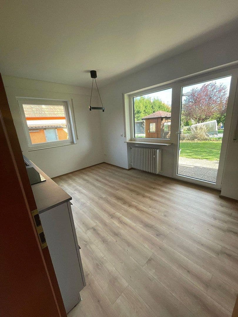 Predaj domu 275 m², pozemok 985 m², Schondra, Bavorsko Predaj domu 275 m², pozemok 985 m², Schondra, Bavorsko