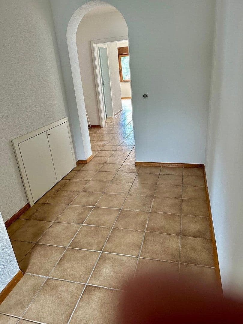 Prenájom bytu 5-izbový 150 m², Ettlingen, Bádensko-Wurttembersko Prenájom bytu 5-izbový 150 m², Ettlingen, Bádensko-Wurttembersko