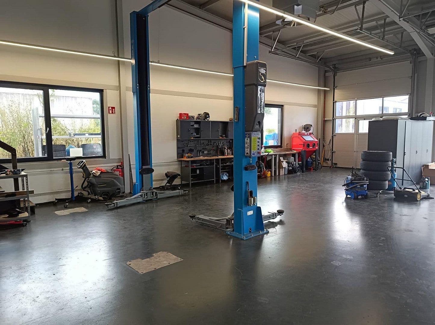 Prenájom nebytového priestoru 900 m², Untere Gewerbestraße 10, Pfaffen-Schwabenheim, Porýnie-Falcko Prenájom nebytového priestoru 900 m², Untere Gewerbestraße 10, Pfaffen-Schwabenheim, Porýnie-Falcko
