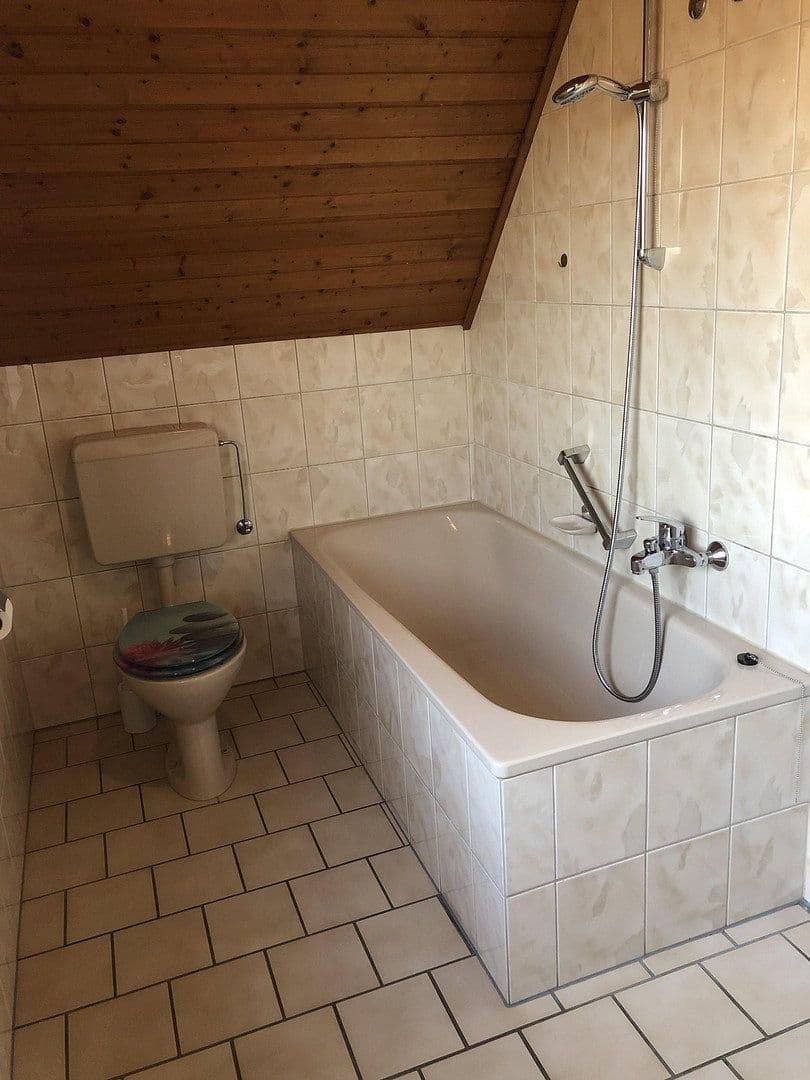 Prenájom domu 126 m², pozemok 490 m², Schwalmweg 3 b, Niederkrüchten, Severné Porýnie - Westfálsko Prenájom domu 126 m², pozemok 490 m², Schwalmweg 3 b, Niederkrüchten, Severné Porýnie - Westfálsko