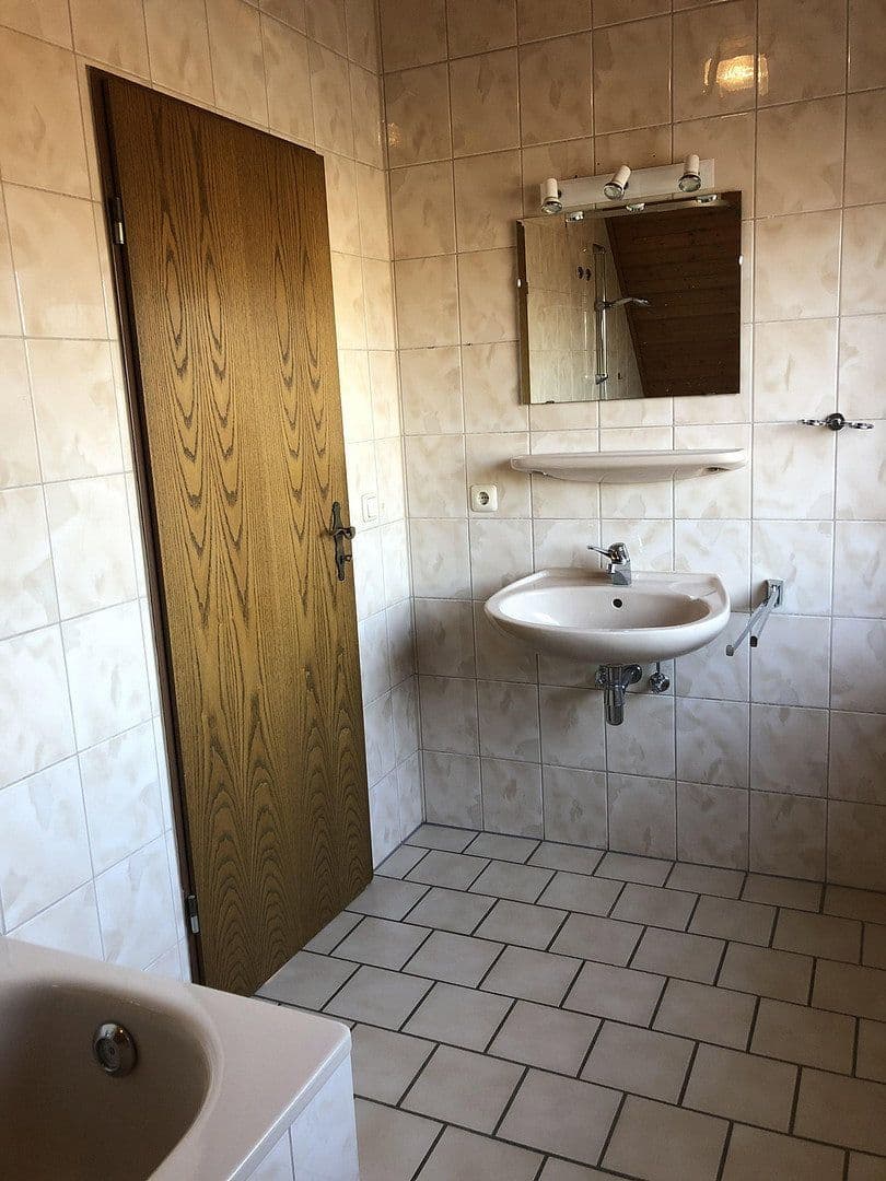 Prenájom domu 126 m², pozemok 490 m², Schwalmweg 3 b, Niederkrüchten, Severné Porýnie - Westfálsko Prenájom domu 126 m², pozemok 490 m², Schwalmweg 3 b, Niederkrüchten, Severné Porýnie - Westfálsko