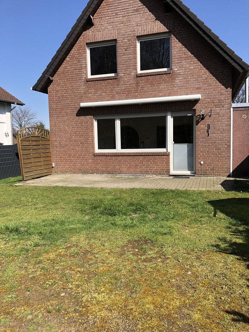 Prenájom domu 126 m², pozemok 490 m², Schwalmweg 3 b, Niederkrüchten, Severné Porýnie - Westfálsko Prenájom domu 126 m², pozemok 490 m², Schwalmweg 3 b, Niederkrüchten, Severné Porýnie - Westfálsko