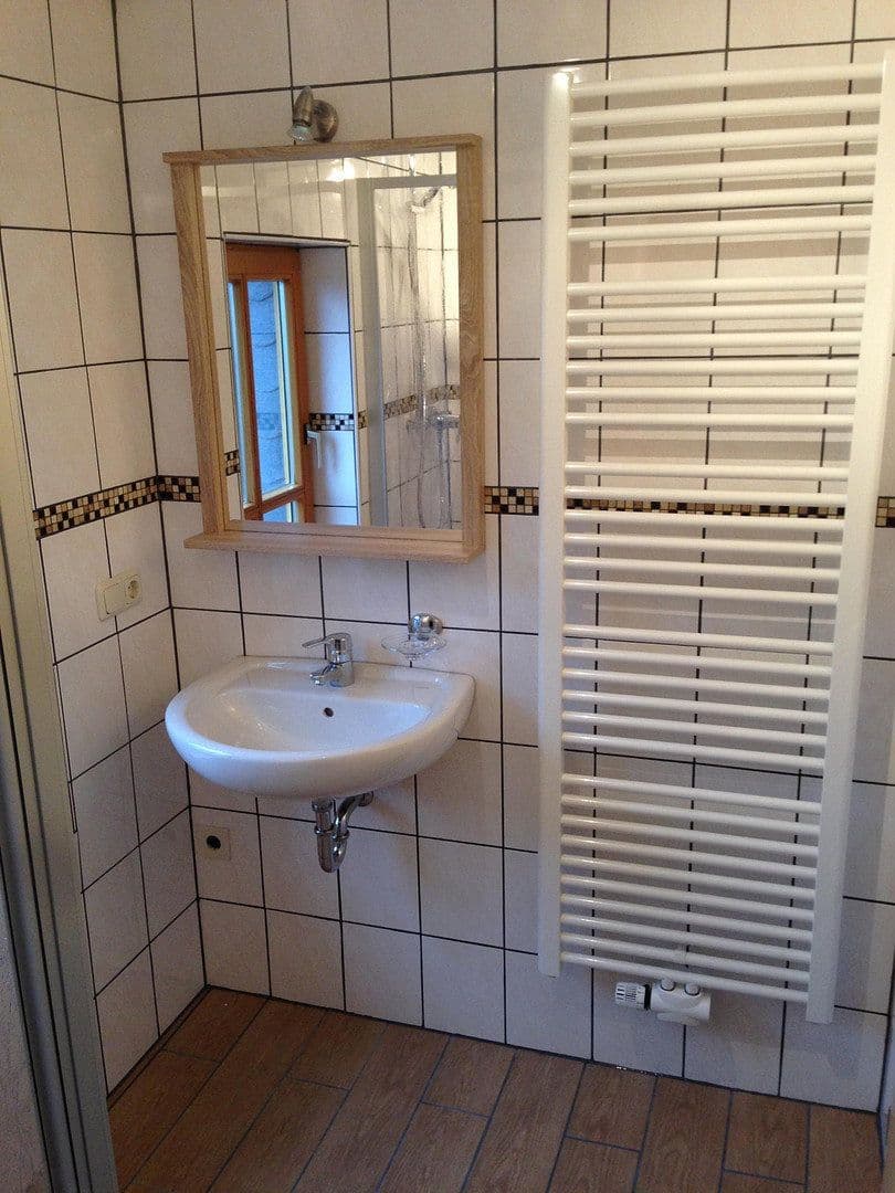 Predaj domu 191 m², pozemok 336 m², Leistenbachstraße 1, Schmitten im Taunus, Hesensko Predaj domu 191 m², pozemok 336 m², Leistenbachstraße 1, Schmitten im Taunus, Hesensko