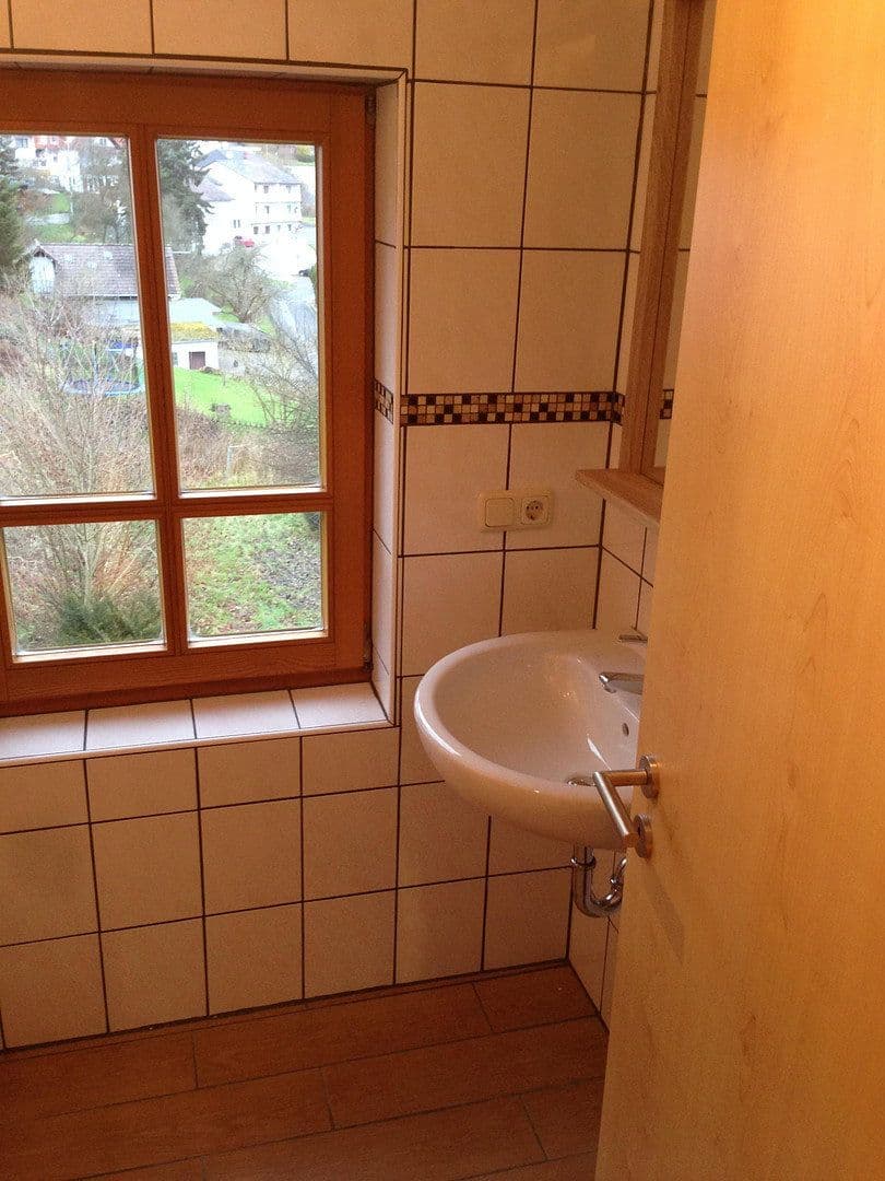 Predaj domu 191 m², pozemok 336 m², Leistenbachstraße 1, Schmitten im Taunus, Hesensko Predaj domu 191 m², pozemok 336 m², Leistenbachstraße 1, Schmitten im Taunus, Hesensko