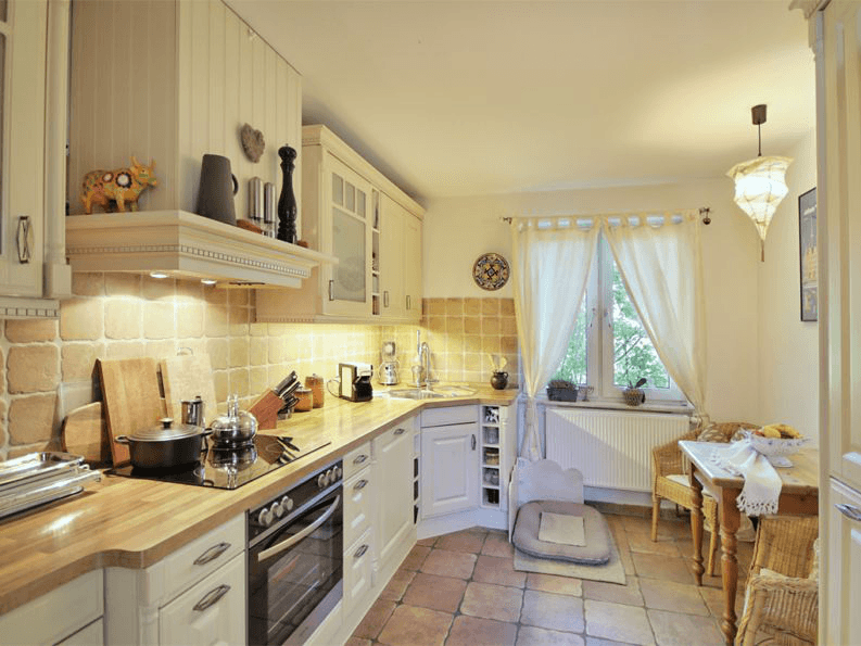 Predaj domu 140 m², pozemok 541 m², Ludwigsburg, Bádensko-Wurttembersko Predaj domu 140 m², pozemok 541 m², Ludwigsburg, Bádensko-Wurttembersko