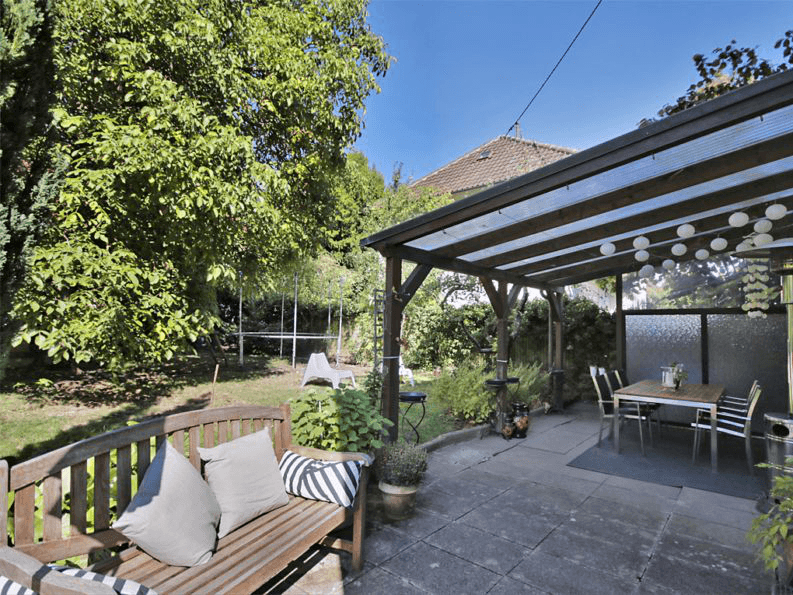 Predaj domu 140 m², pozemok 541 m², Ludwigsburg, Bádensko-Wurttembersko Predaj domu 140 m², pozemok 541 m², Ludwigsburg, Bádensko-Wurttembersko