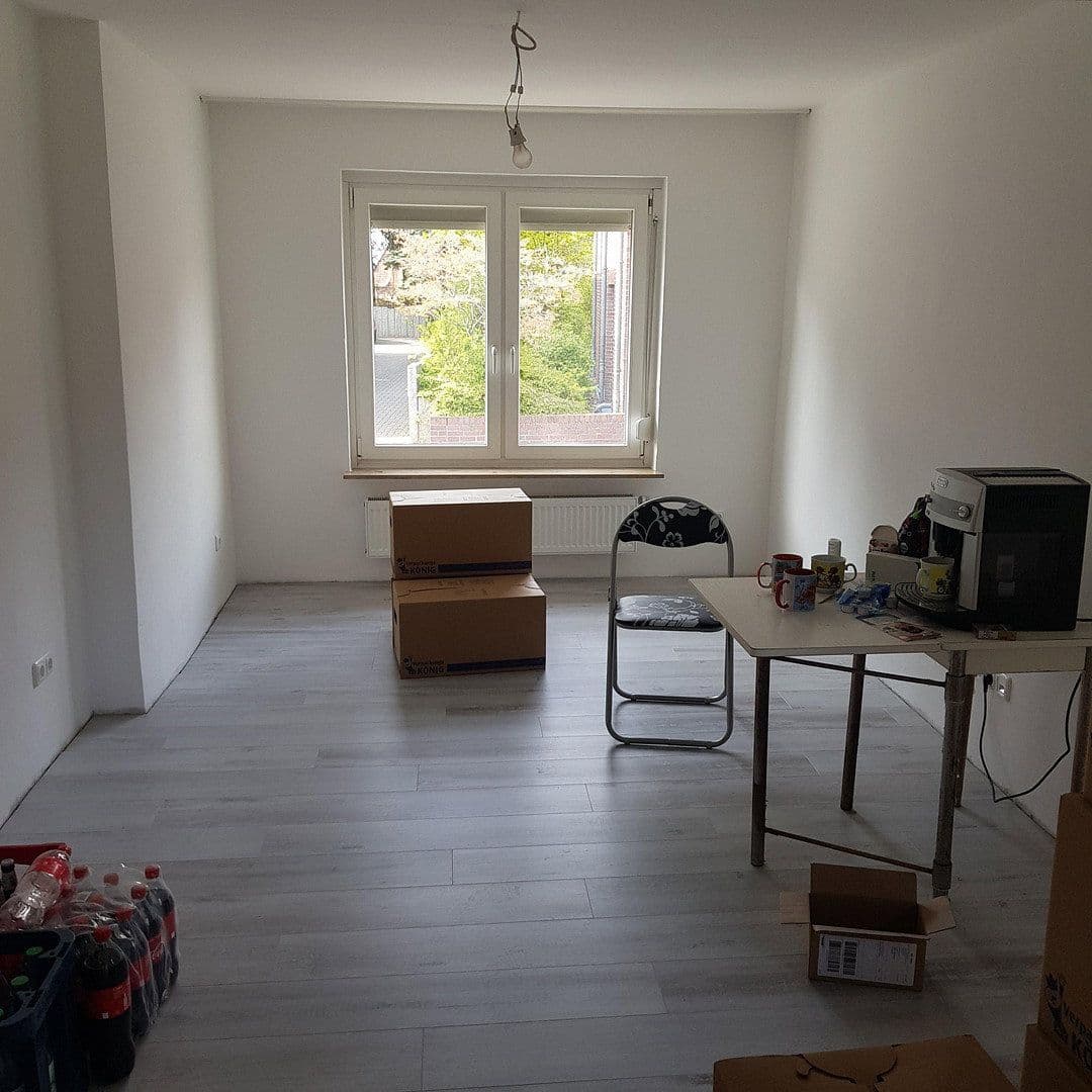 Prenájom domu 166 m², pozemok 229 m², Rathausstraße 33, Giesen, Dolné Sasko Prenájom domu 166 m², pozemok 229 m², Rathausstraße 33, Giesen, Dolné Sasko