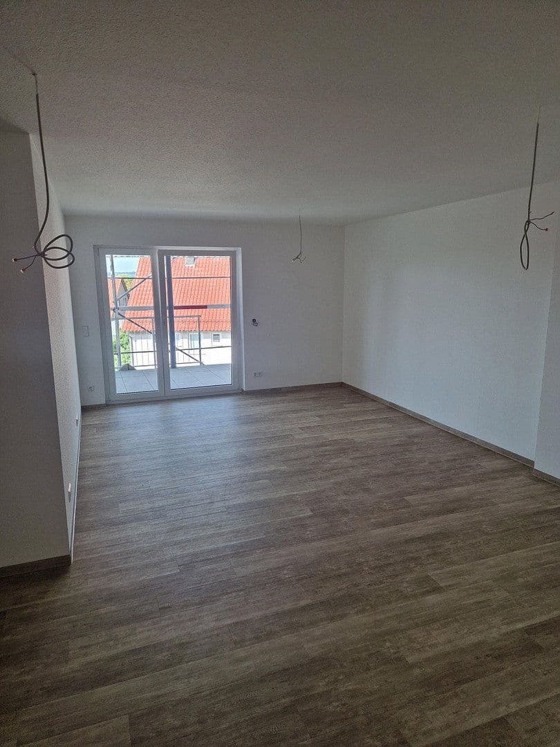 Prenájom bytu 3-izbový 78 m², Sachsenhausener Str. 12, Giengen an der Brenz, Bádensko-Wurttembersko Prenájom bytu 3-izbový 78 m², Sachsenhausener Str. 12, Giengen an der Brenz, Bádensko-Wurttembersko