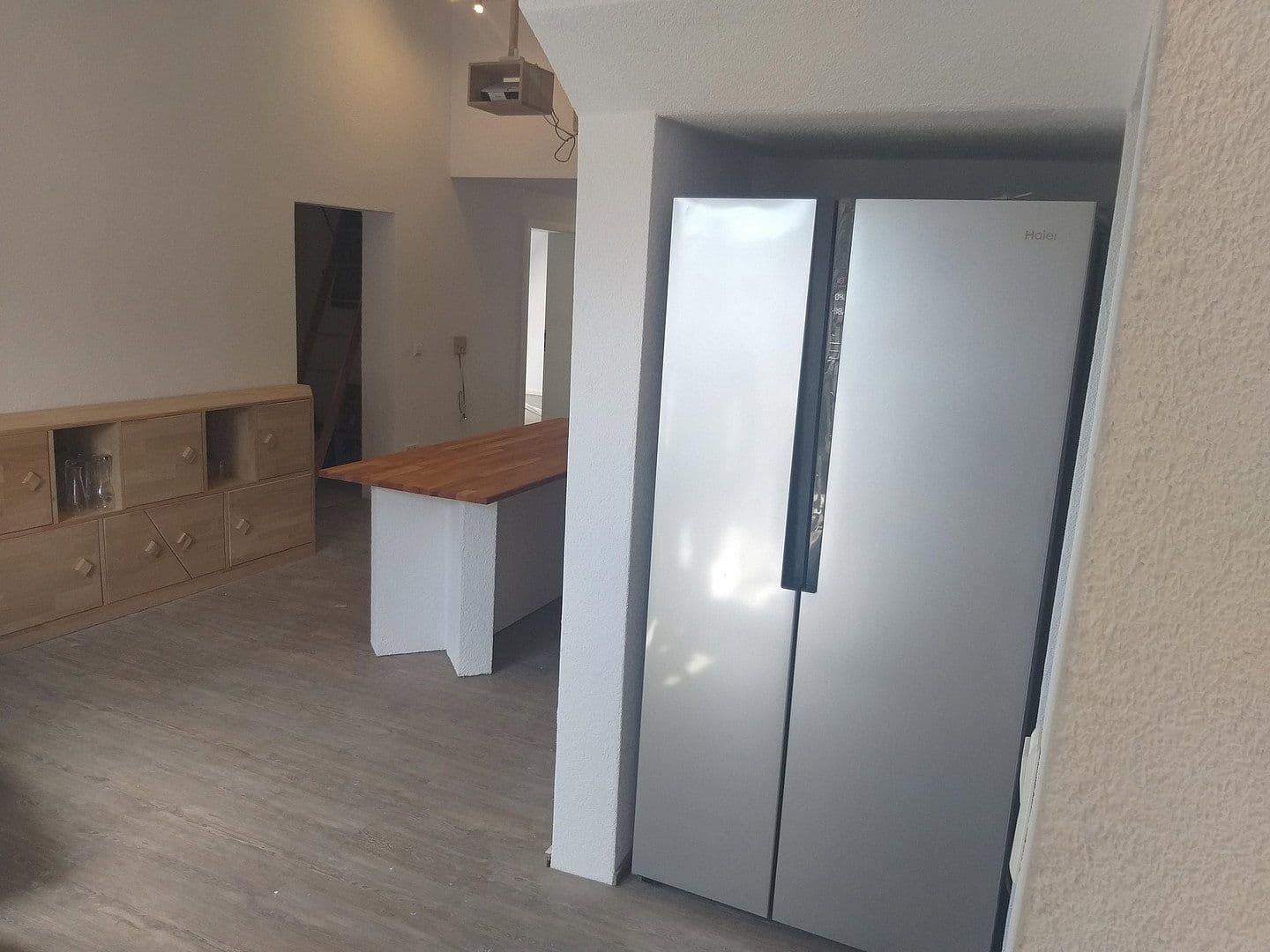 Prenájom bytu 6-izbový 160 m², Alemannenstraße 29, Schwäbisch Gmünd, Bádensko-Wurttembersko Prenájom bytu 6-izbový 160 m², Alemannenstraße 29, Schwäbisch Gmünd, Bádensko-Wurttembersko