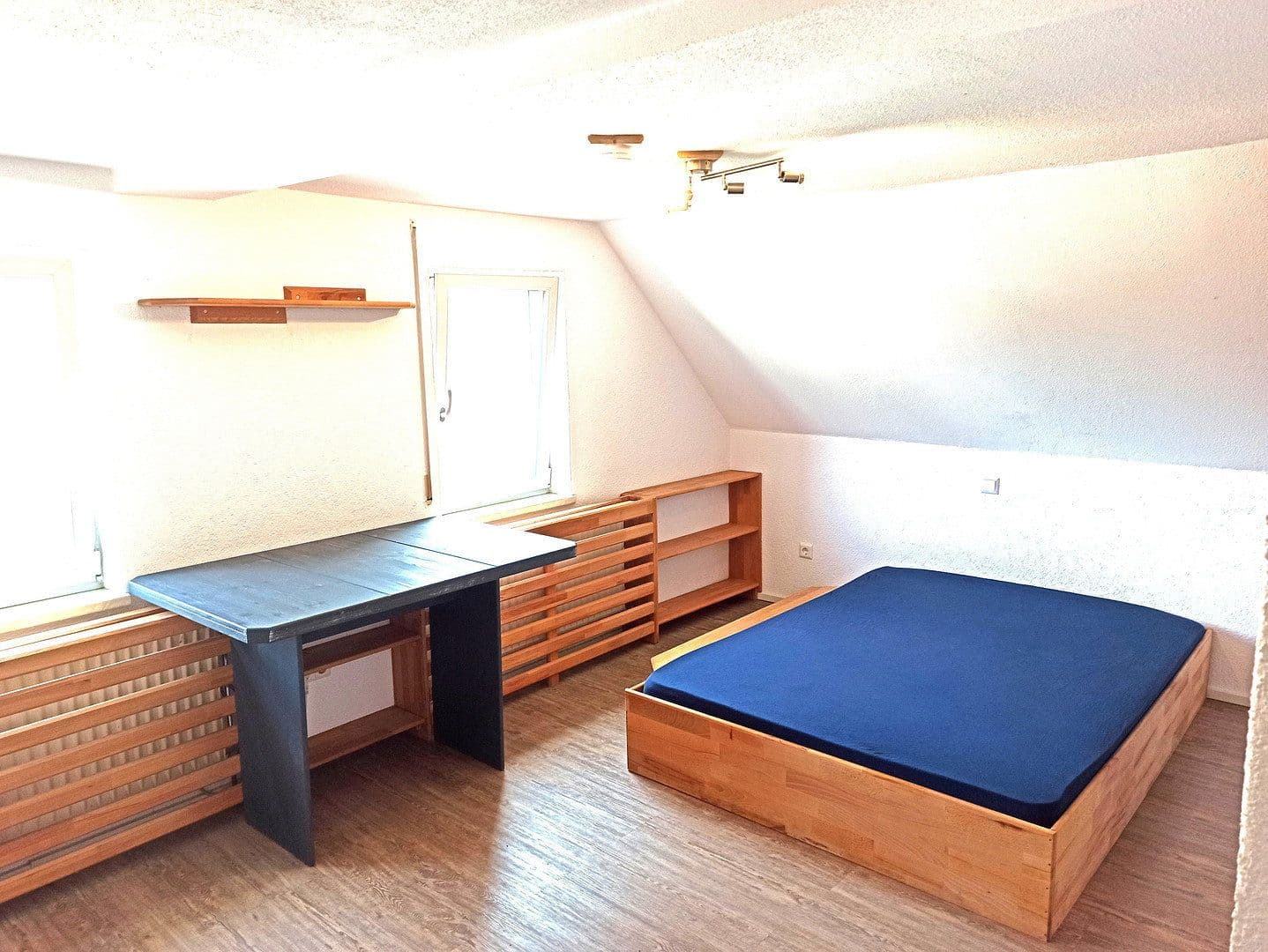 Prenájom bytu 6-izbový 160 m², Alemannenstraße 29, Schwäbisch Gmünd, Bádensko-Wurttembersko Prenájom bytu 6-izbový 160 m², Alemannenstraße 29, Schwäbisch Gmünd, Bádensko-Wurttembersko