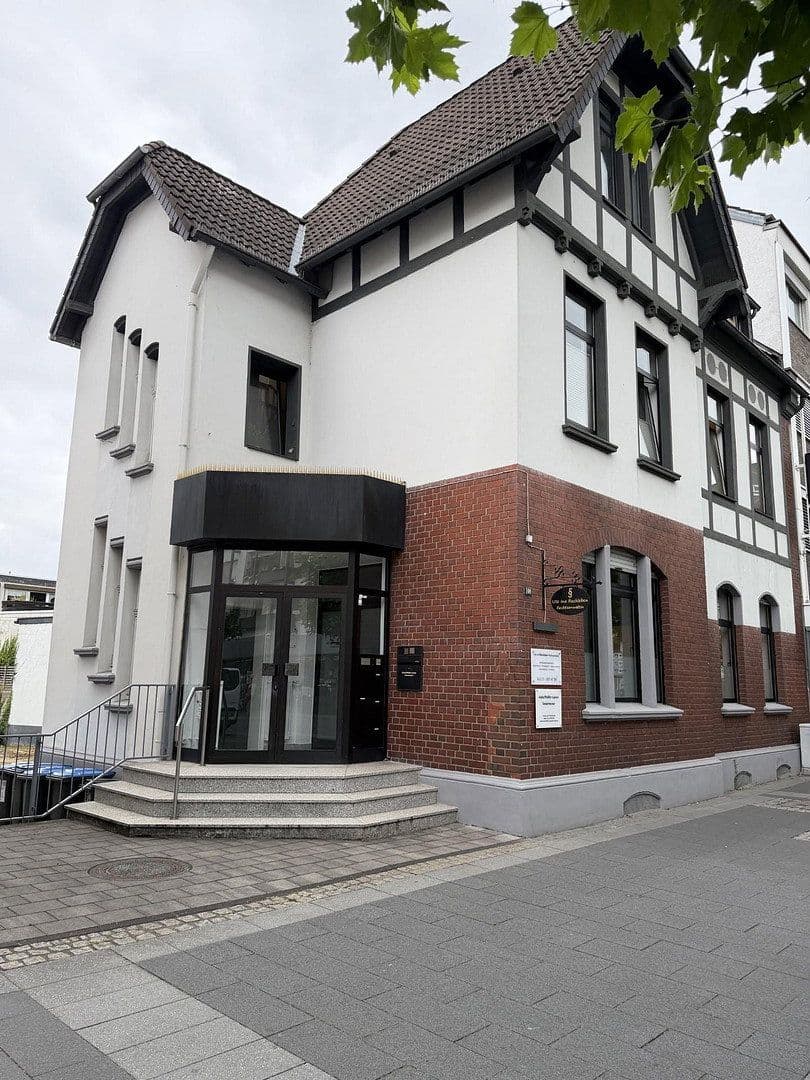 Prenájom kancelárie 105 m², Hauptstr. 100, Langenfeld (Rheinland), Severné Porýnie - Westfálsko Prenájom kancelárie 105 m², Hauptstr. 100, Langenfeld (Rheinland), Severné Porýnie - Westfálsko