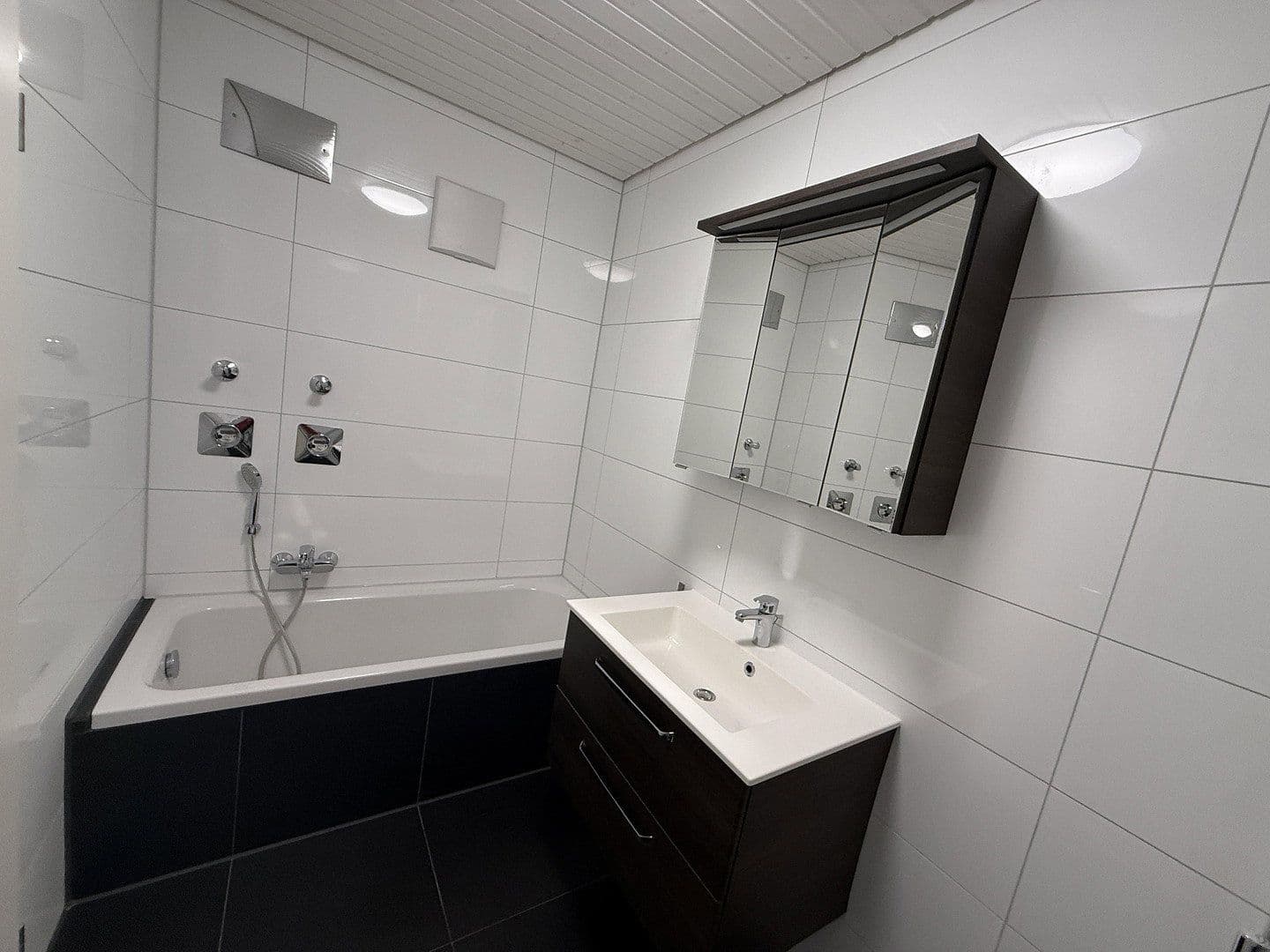 Predaj bytu 2-izbový 79 m², Aalen, Bádensko-Wurttembersko Predaj bytu 2-izbový 79 m², Aalen, Bádensko-Wurttembersko