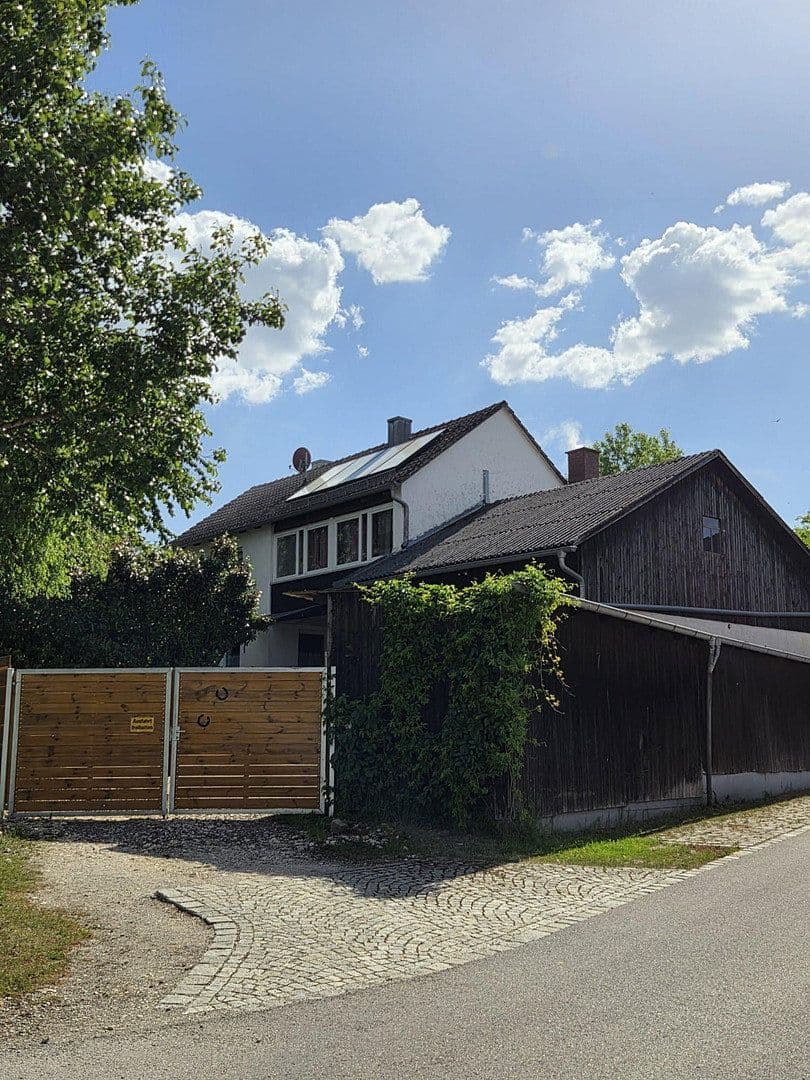 Predaj domu 125 m², pozemok 486 m², Altmannstein, Bavorsko Predaj domu 125 m², pozemok 486 m², Altmannstein, Bavorsko