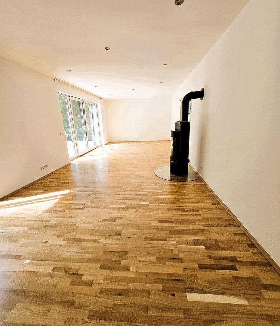 Predaj domu 174 m², pozemok 735 m², Sterkrader Straße 1, Berlin - Tegel, Berlín Predaj domu 174 m², pozemok 735 m², Sterkrader Straße 1, Berlin - Tegel, Berlín