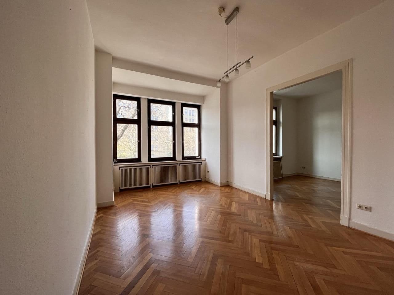 Predaj bytu 4-izbový 127 m², Düsseldorf, Severné Porýnie - Westfálsko Predaj bytu 4-izbový 127 m², Düsseldorf, Severné Porýnie - Westfálsko
