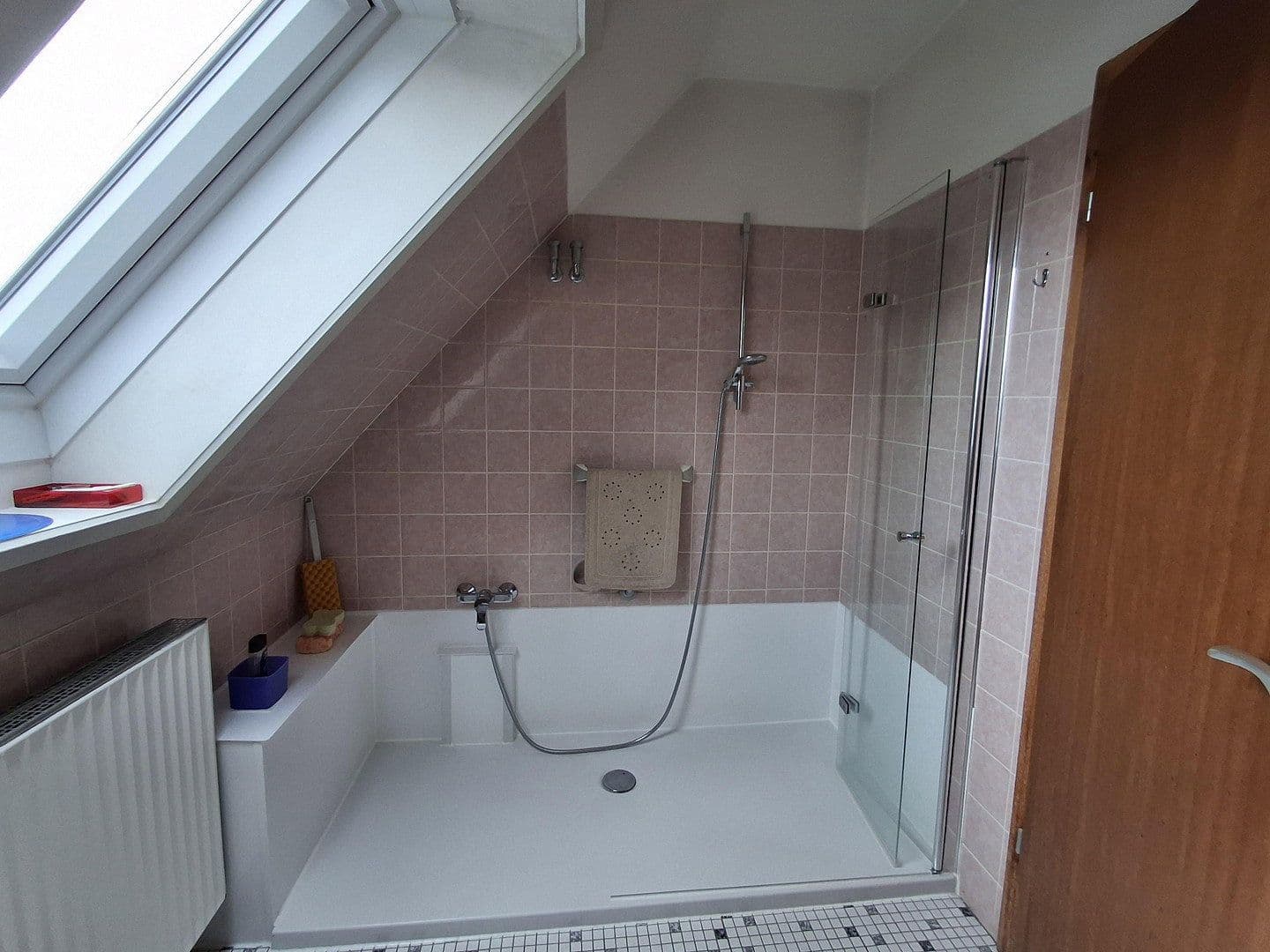 Predaj domu 112 m², pozemok 670 m², Stockelsdorf, Šlezvicko-Holštajnsko Predaj domu 112 m², pozemok 670 m², Stockelsdorf, Šlezvicko-Holštajnsko