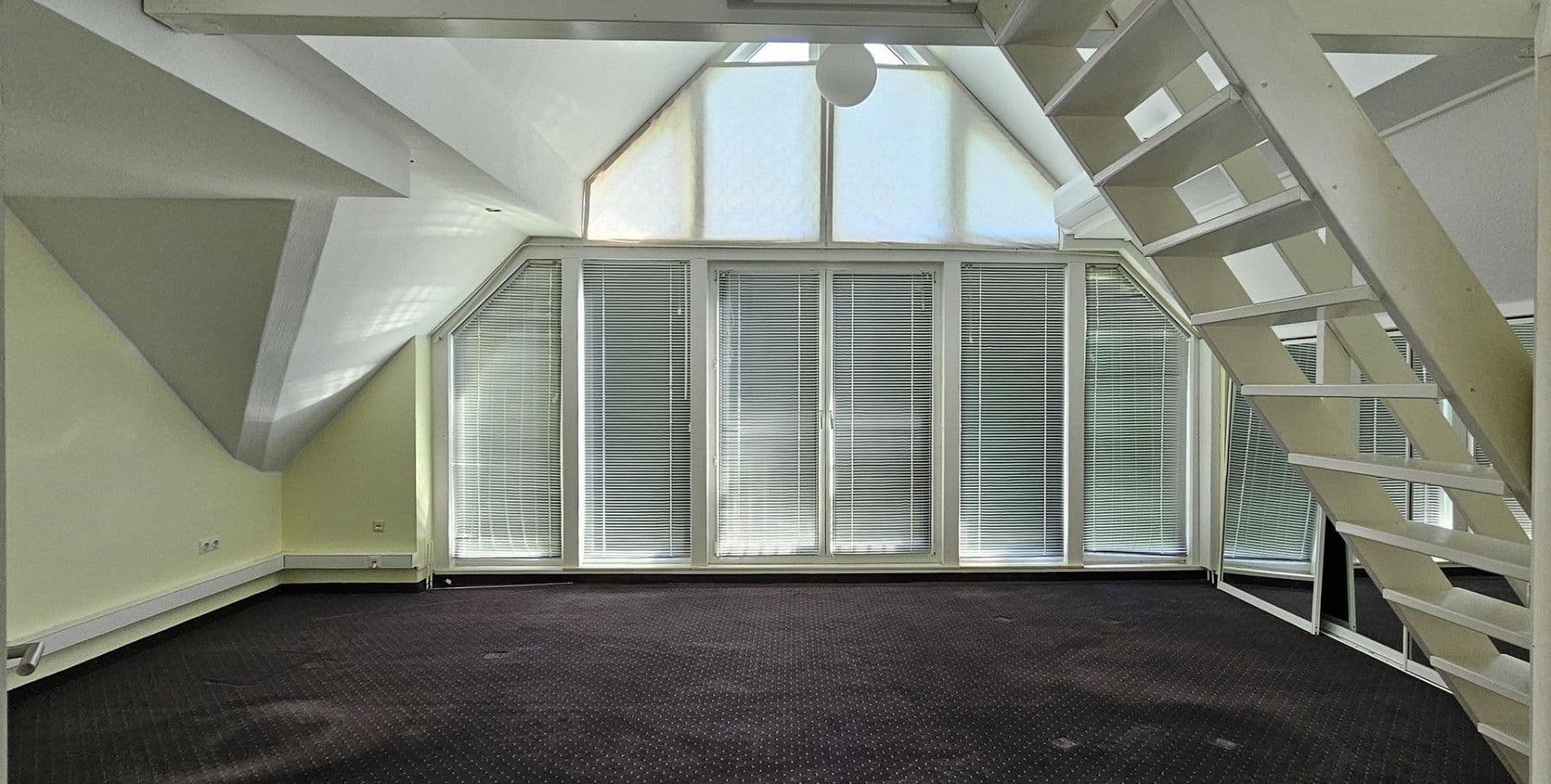 Prenájom domu 155 m², pozemok 700 m², Möhnesee, Severné Porýnie - Westfálsko Prenájom domu 155 m², pozemok 700 m², Möhnesee, Severné Porýnie - Westfálsko