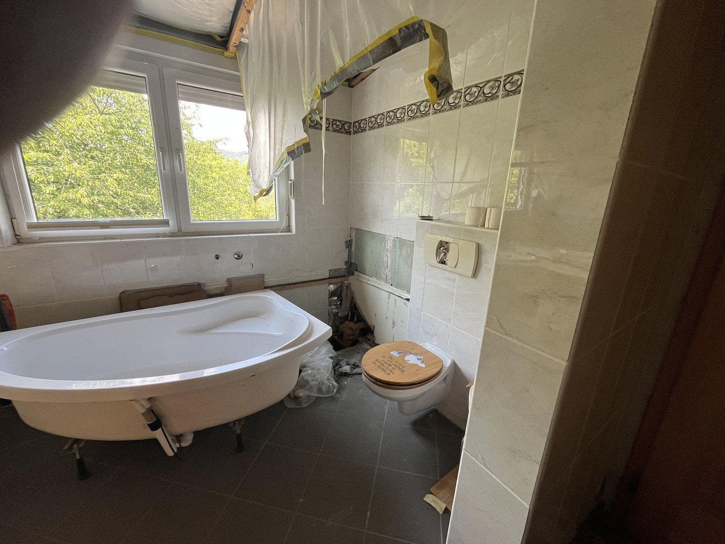 Predaj domu 140 m², pozemok 1.813 m², Kinheim, Porýnie-Falcko Predaj domu 140 m², pozemok 1.813 m², Kinheim, Porýnie-Falcko