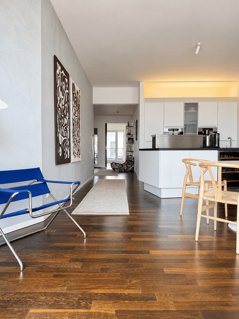 Predaj bytu 3-izbový 132 m², Berlin, Berlín Predaj bytu 3-izbový 132 m², Berlin, Berlín