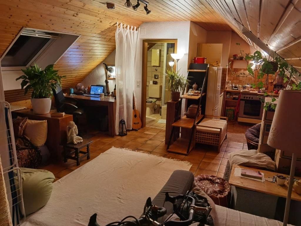 Prenájom bytu 1-izbový 40 m², Auf der Ayl 59, Trier, Porýnie-Falcko Prenájom bytu 1-izbový 40 m², Auf der Ayl 59, Trier, Porýnie-Falcko